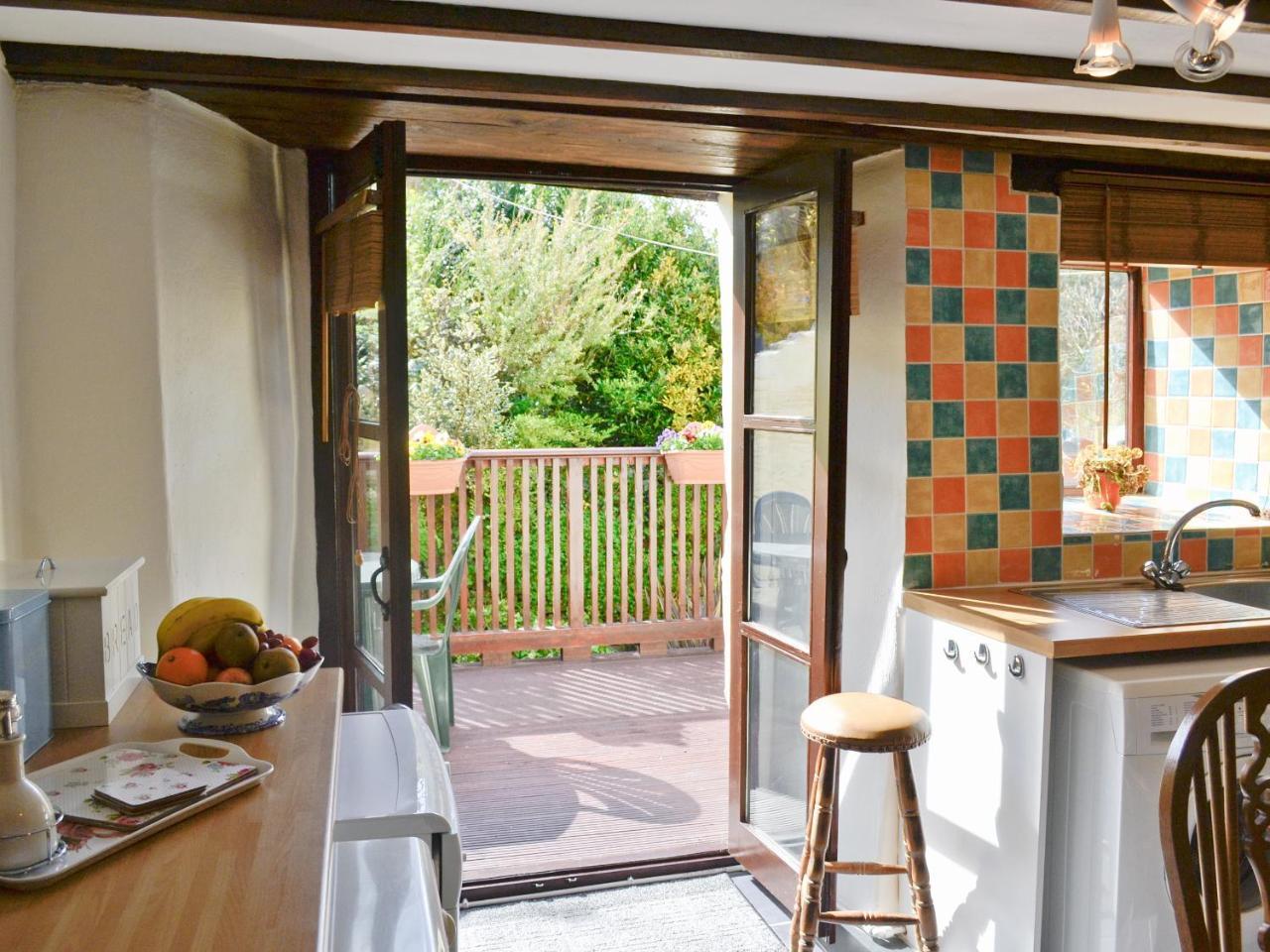 Fordbrook Cottage Brixton  Exterior photo